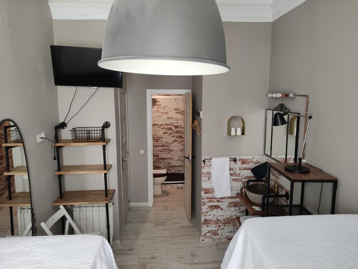 Hostal Hispalense Madrid Ngoại thất bức ảnh