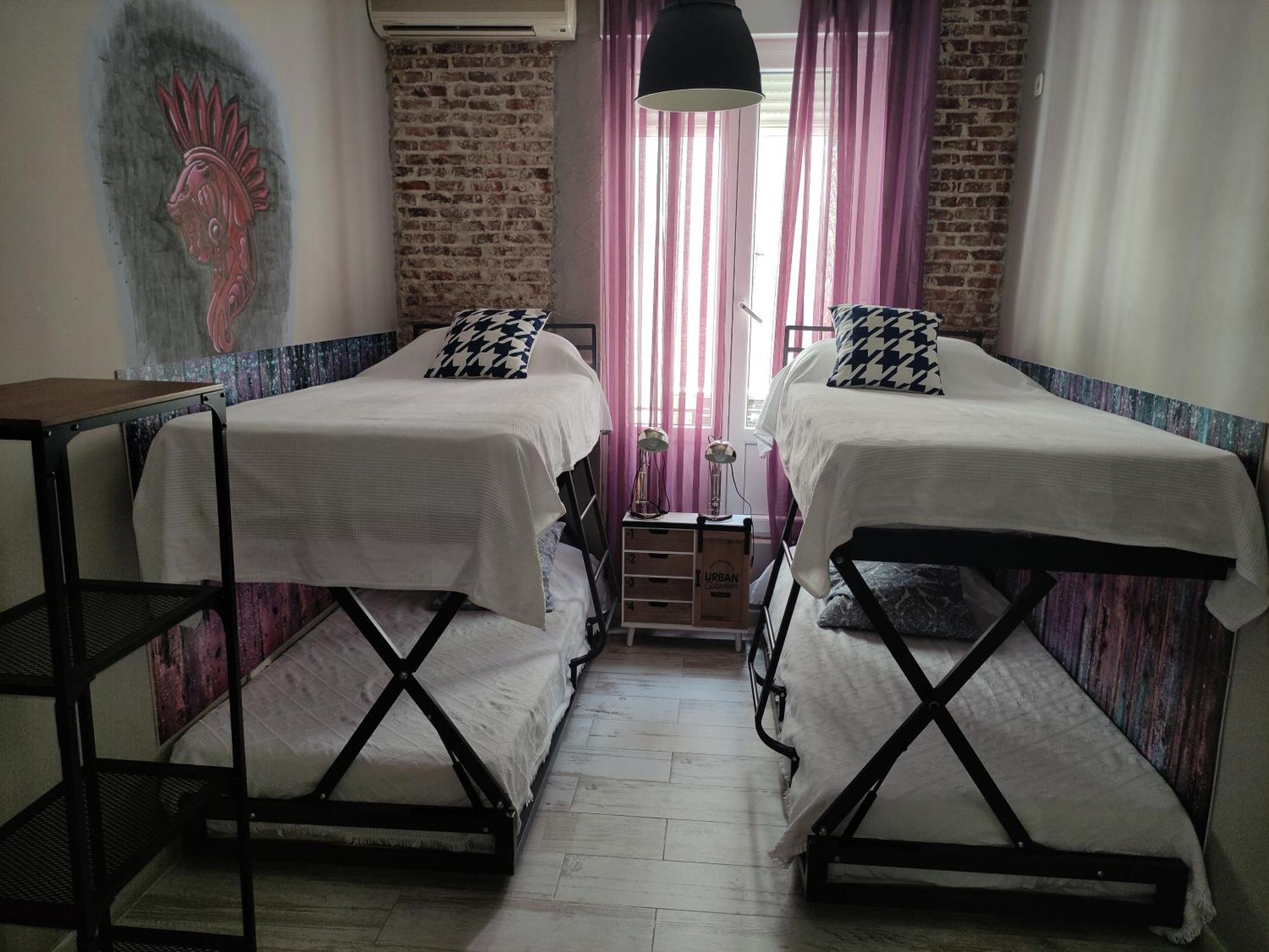 Hostal Hispalense Madrid Ngoại thất bức ảnh