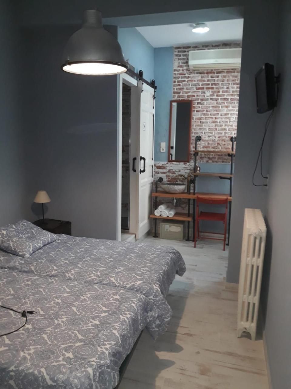 Hostal Hispalense Madrid Ngoại thất bức ảnh