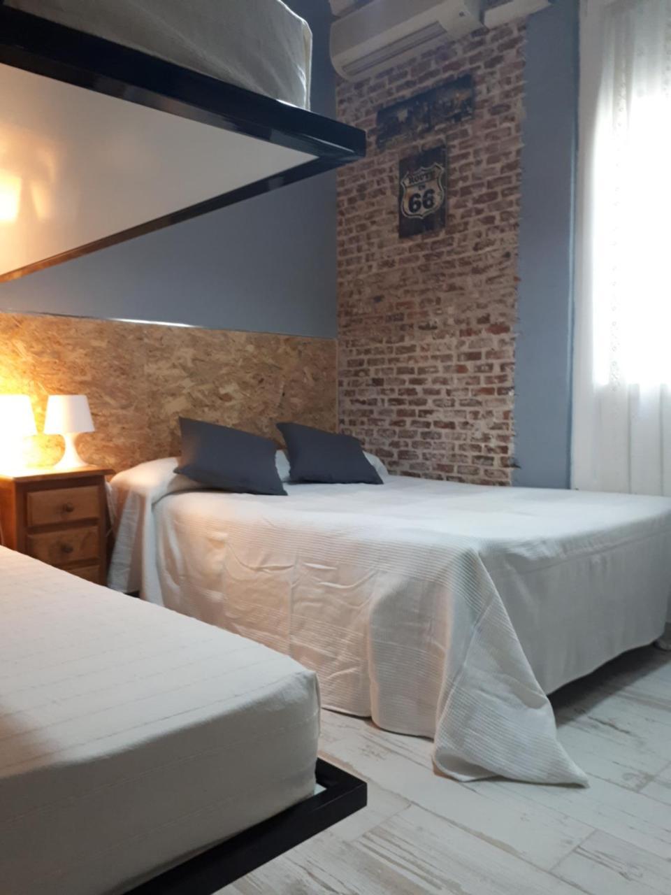 Hostal Hispalense Madrid Ngoại thất bức ảnh